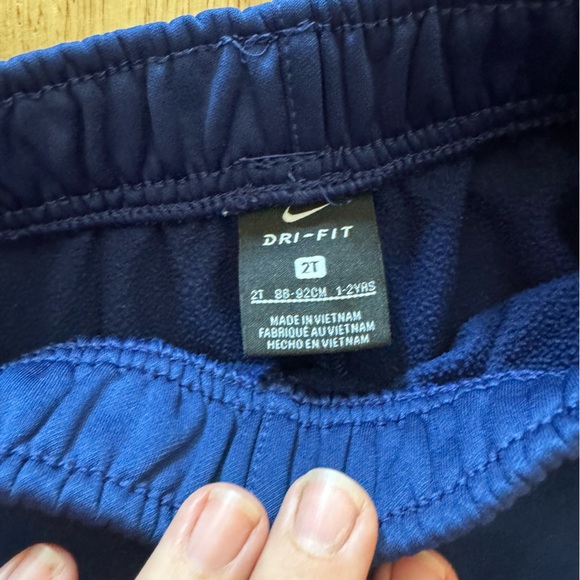 Nike track suit. - Picture 4 of 6